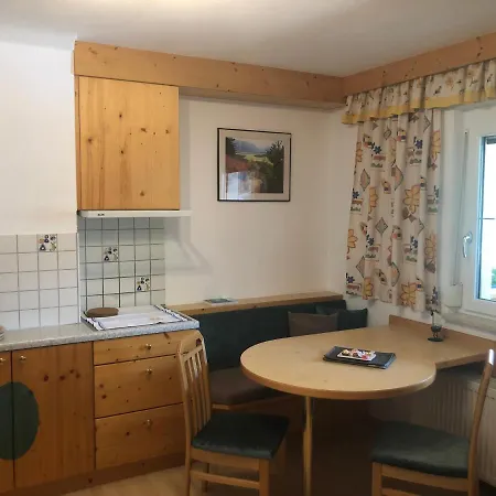 Gastehaus Schonberg *