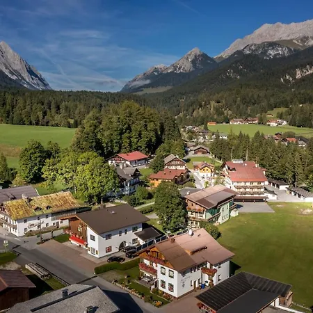 Gaestehaus Schoenberg Daire Leutasch